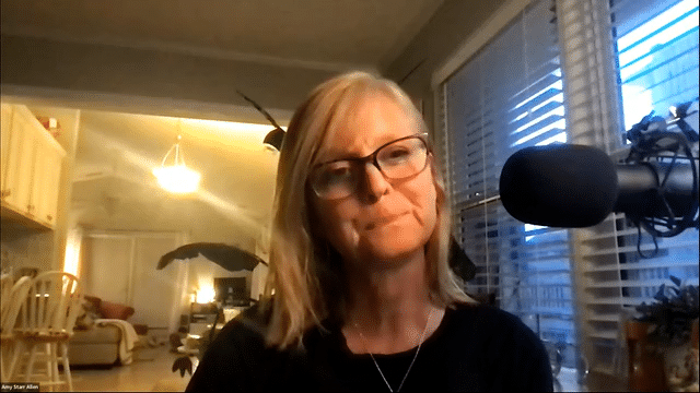 Nick Bramble Amy Allen $100 a Day Travelling